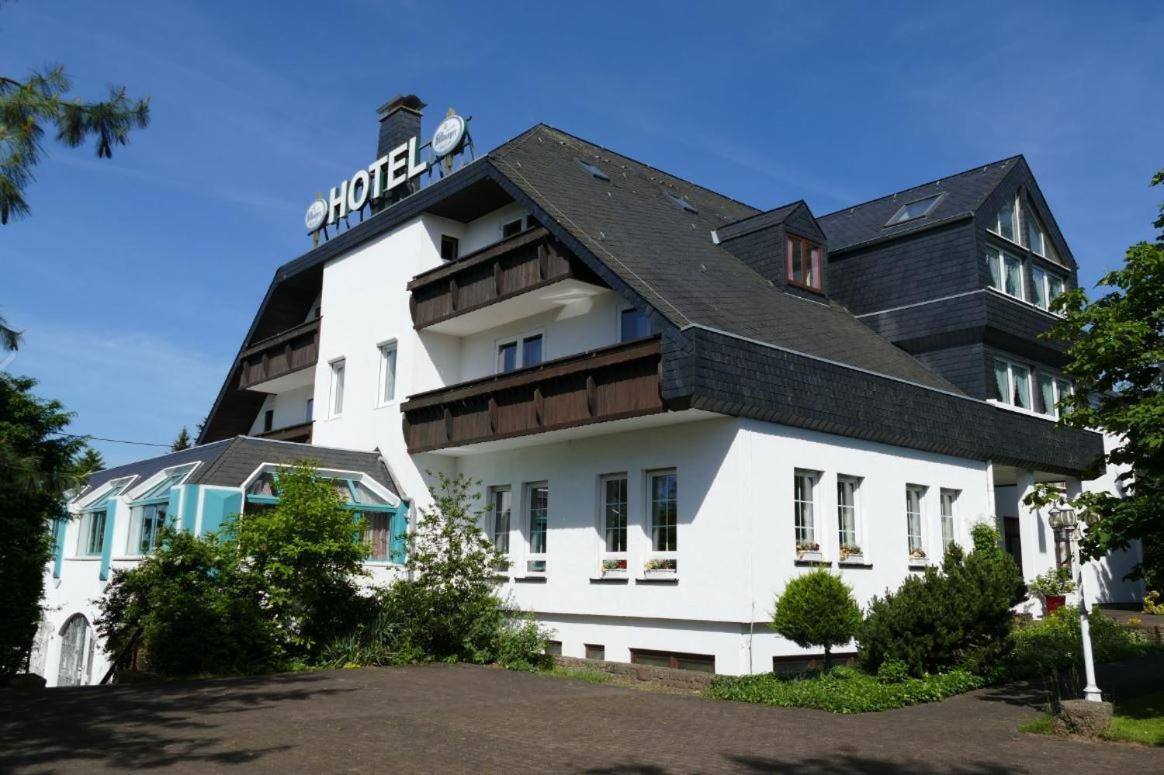 Zenner'S Landhotel Newel Екстериор снимка