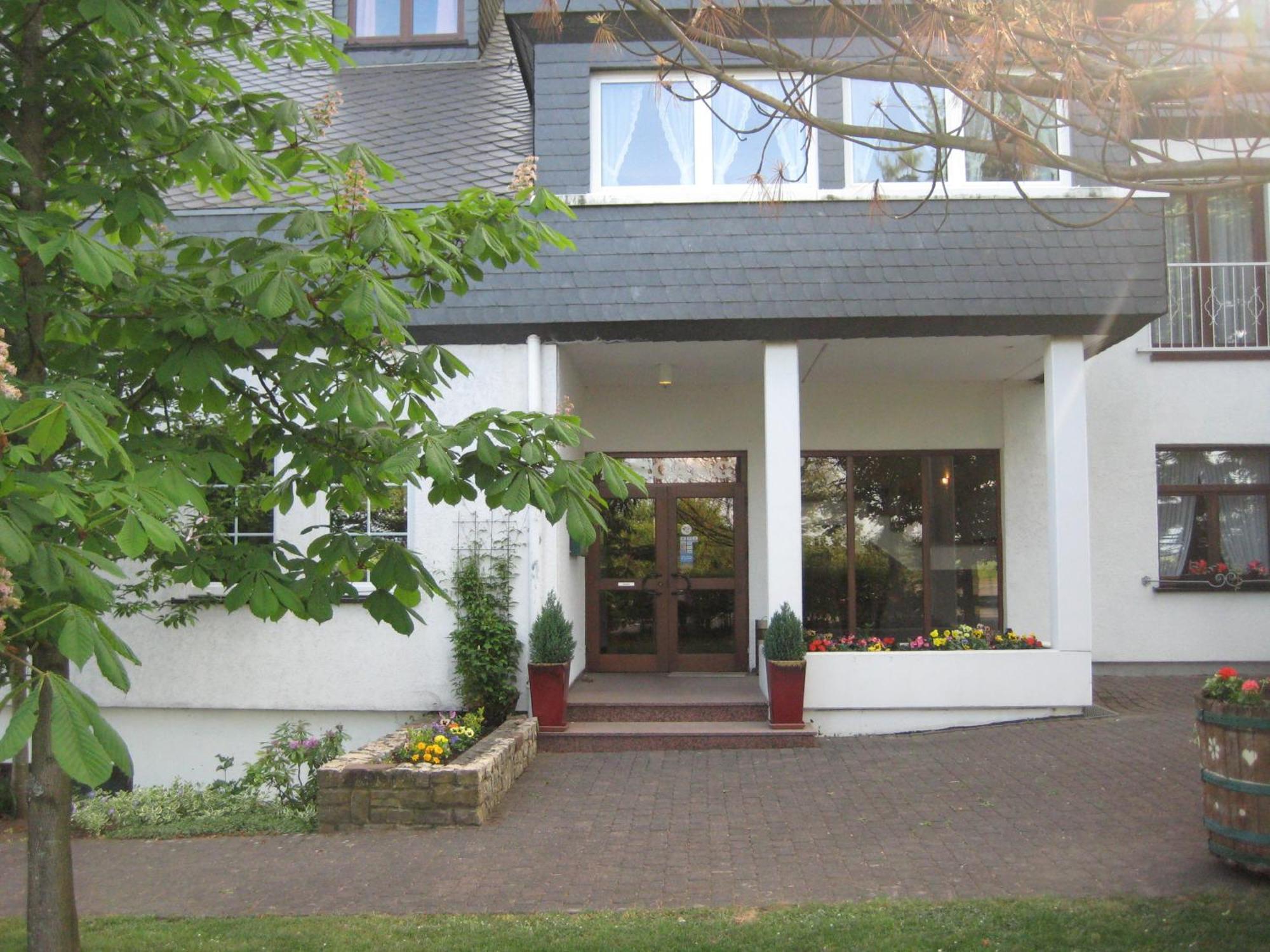 Zenner'S Landhotel Newel Екстериор снимка