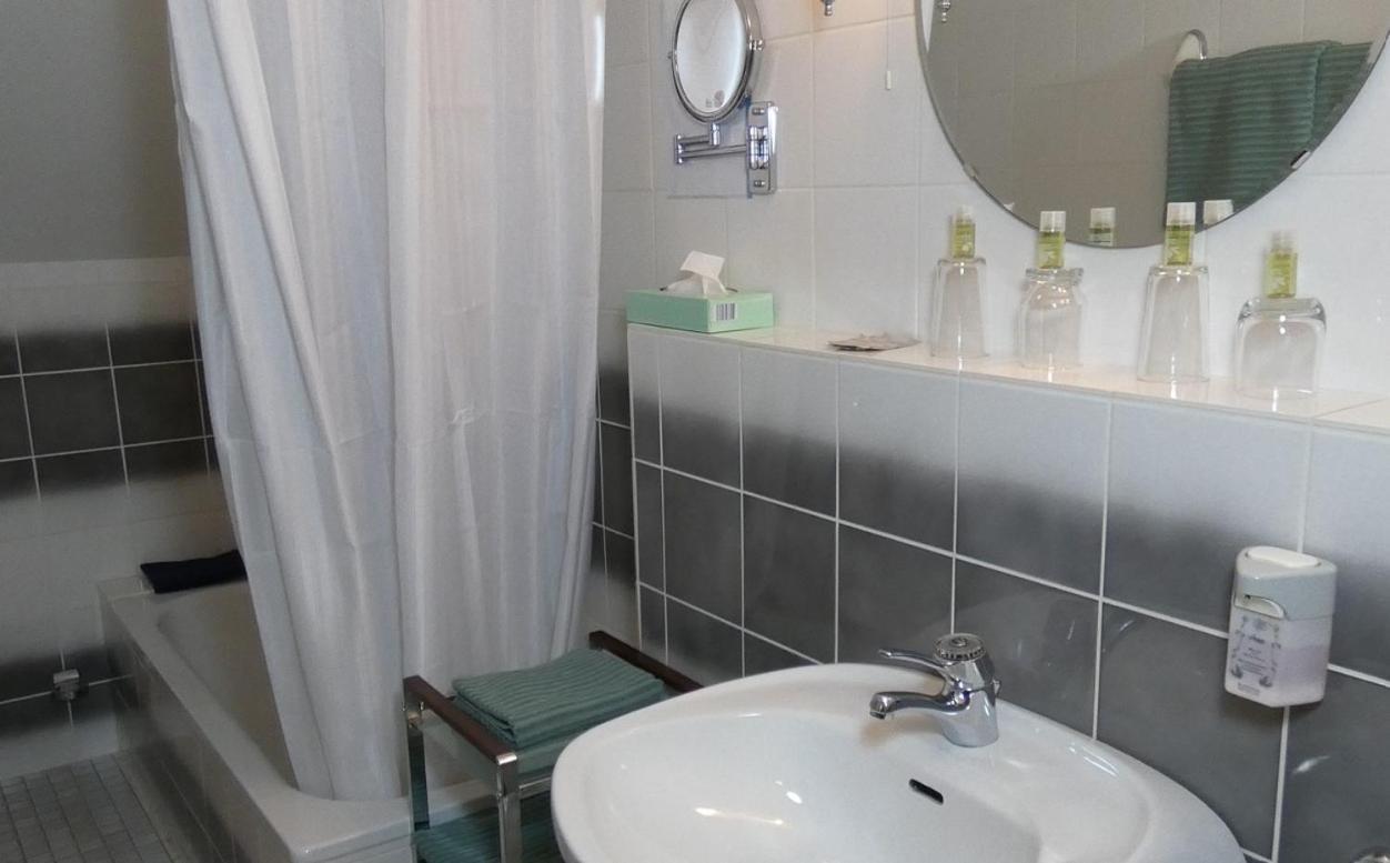 Zenner'S Landhotel Newel Екстериор снимка